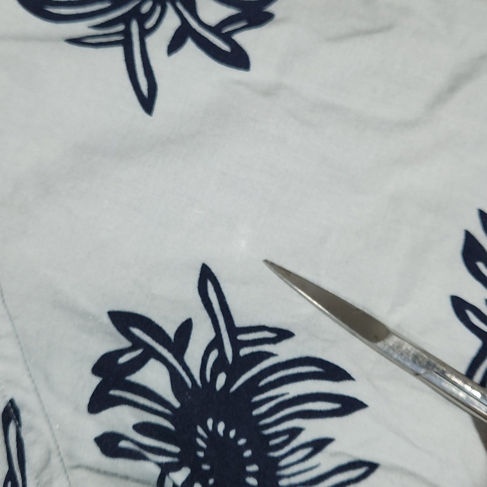Perry Ellis Floral Button Up Mens L Blue Cotton Rayon Short Sleeve Y2K Vintage - Picture 4 of 9